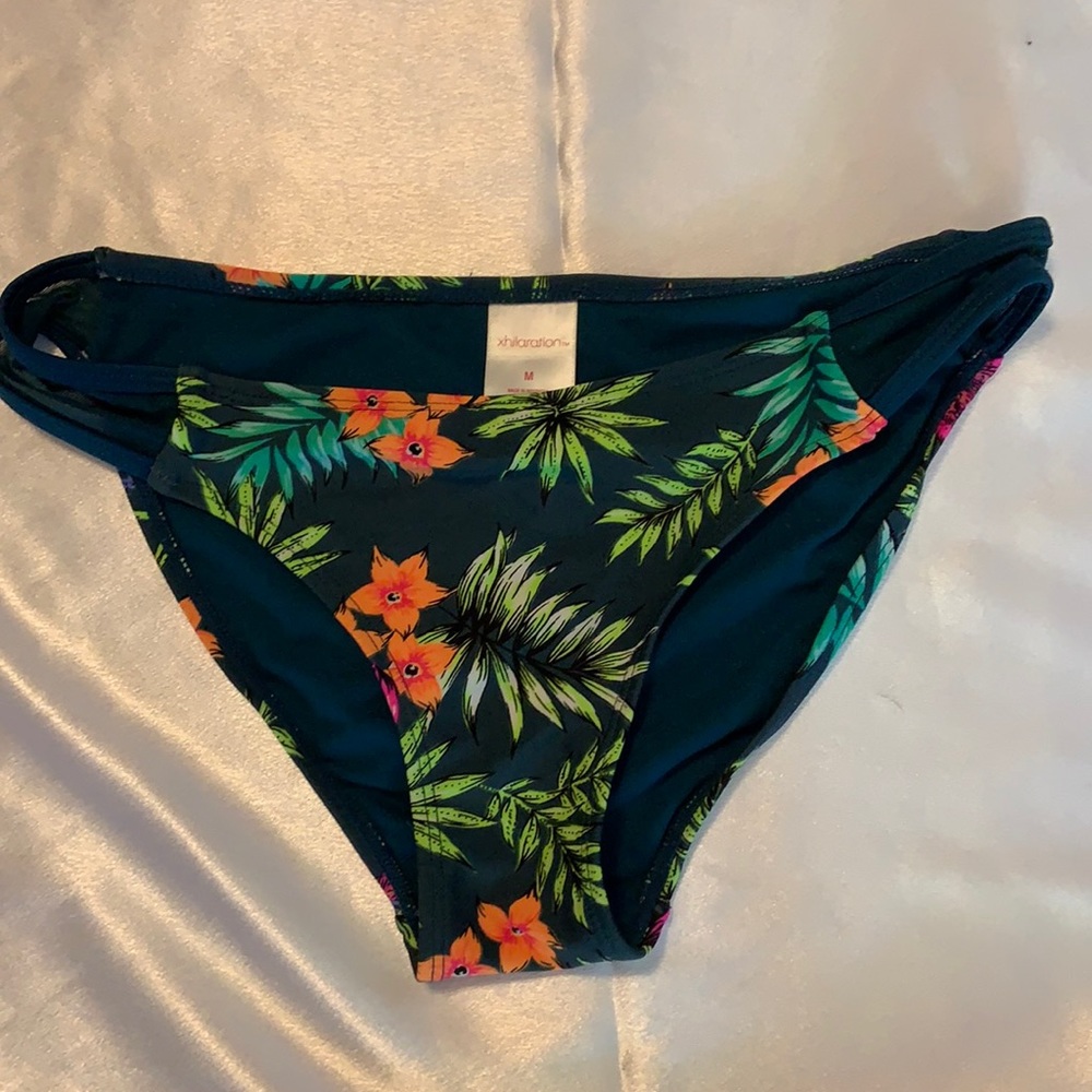 Tropical bikini bottom